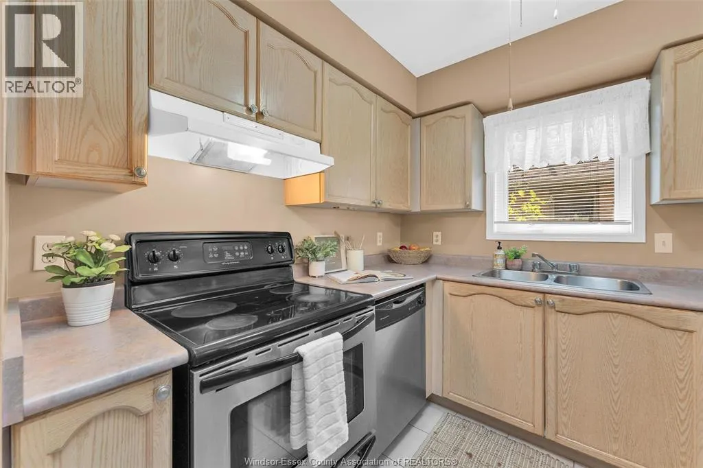 2658 NORFOLK PINES CRESCENT