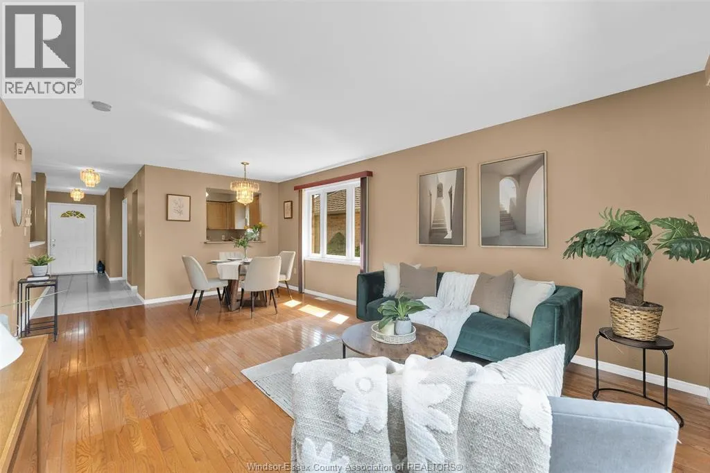 2658 NORFOLK PINES CRESCENT