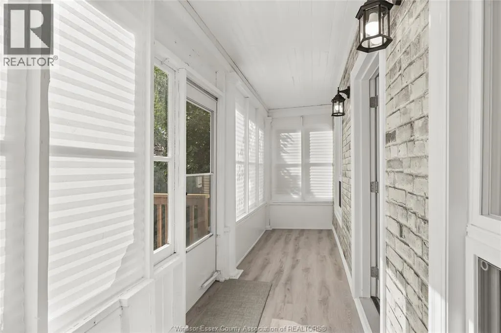 488 PARENT AVENUE