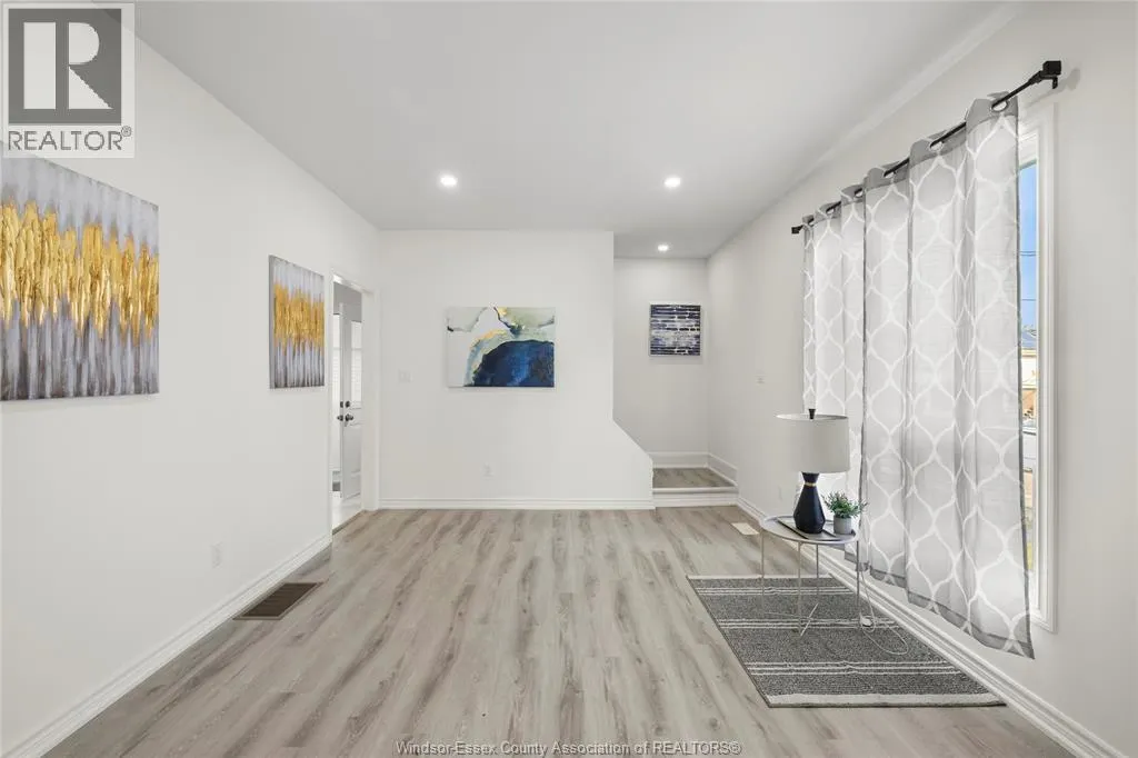 488 PARENT AVENUE