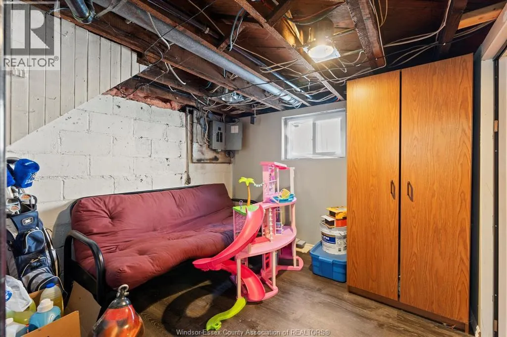 1575 ELLROSE