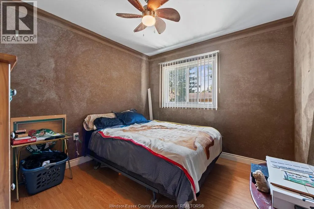 1575 ELLROSE