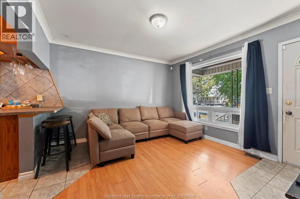 1575 ELLROSE