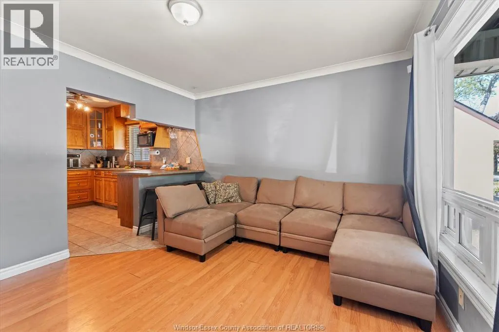 1575 ELLROSE
