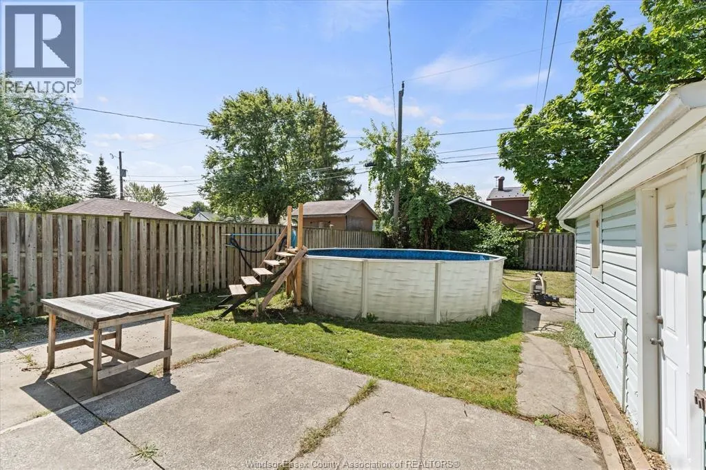 1575 ELLROSE