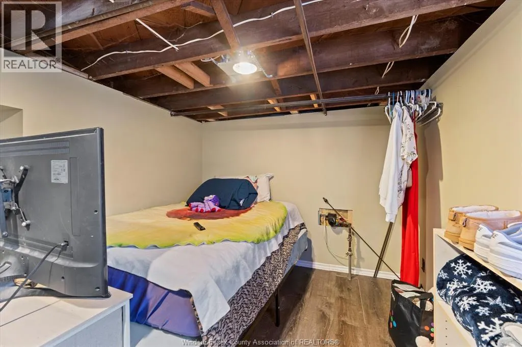 1575 ELLROSE