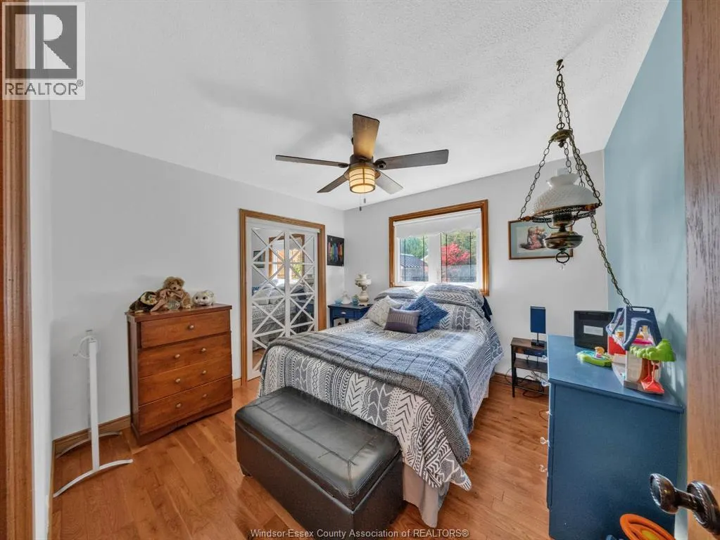 223 Lakewood DRIVE