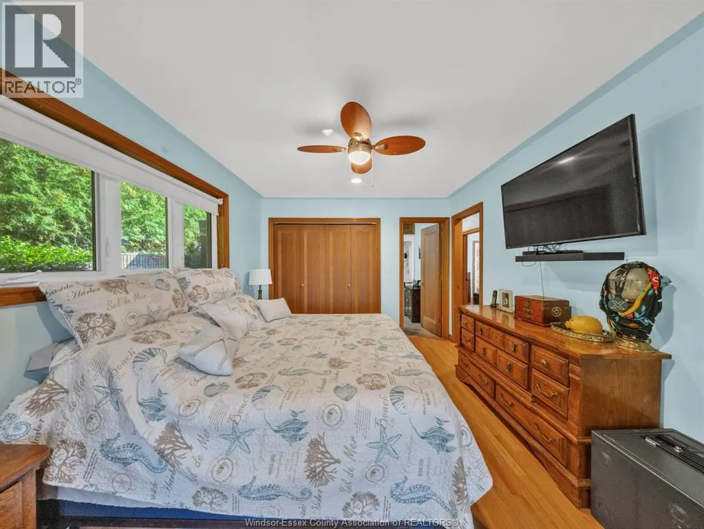 223 Lakewood DRIVE