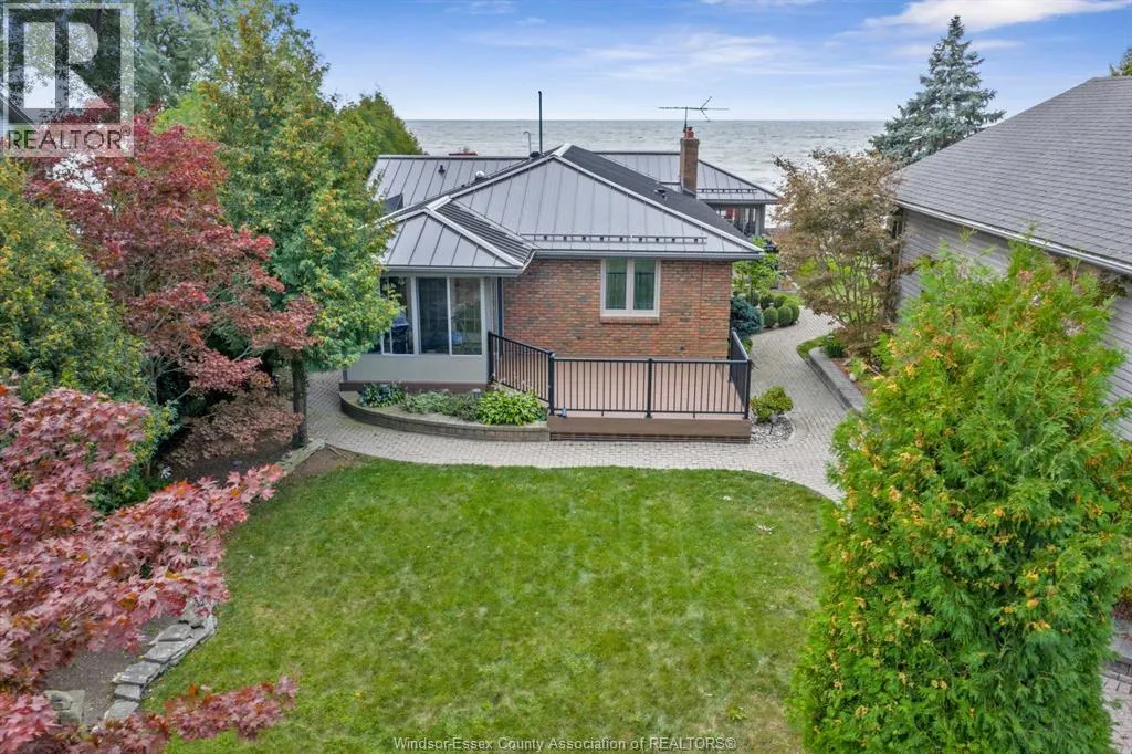 223 Lakewood DRIVE