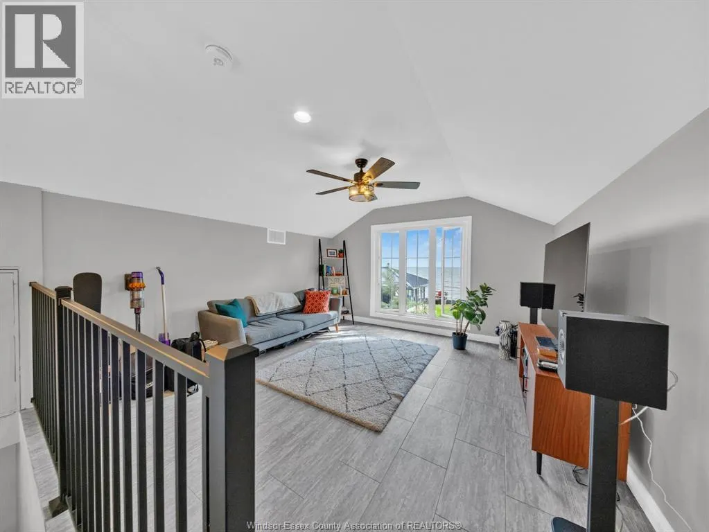 223 Lakewood DRIVE