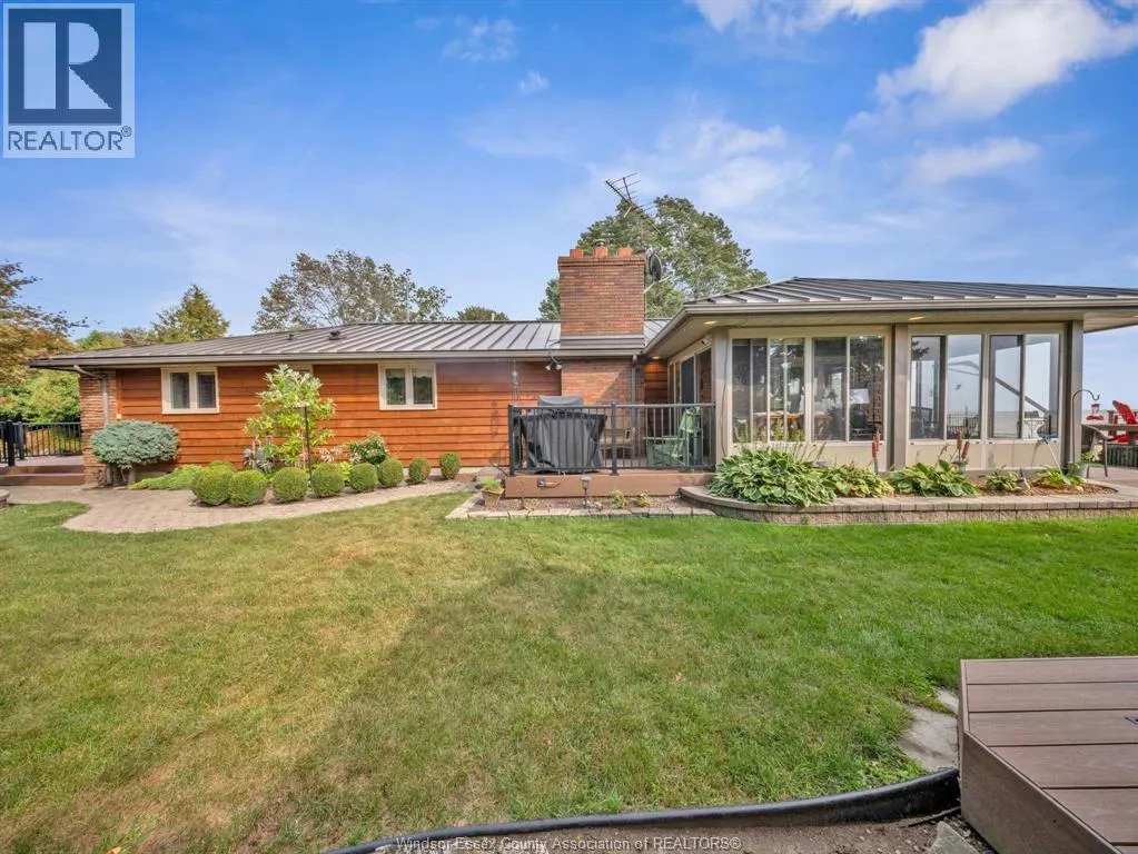 223 Lakewood DRIVE