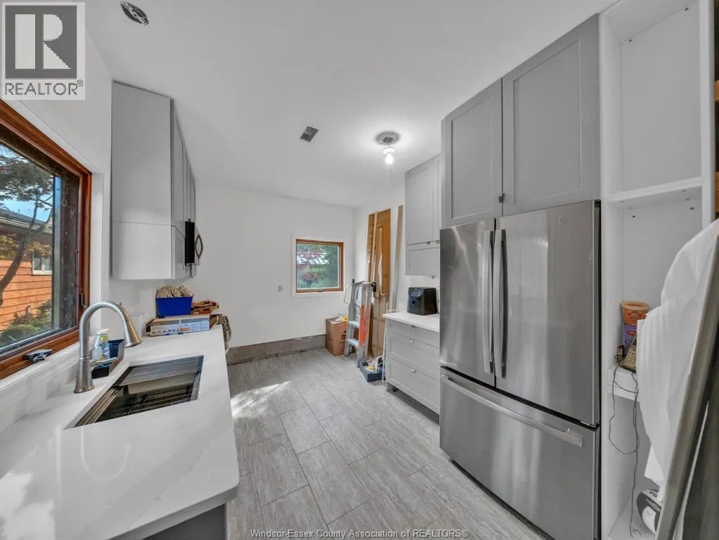 223 Lakewood DRIVE
