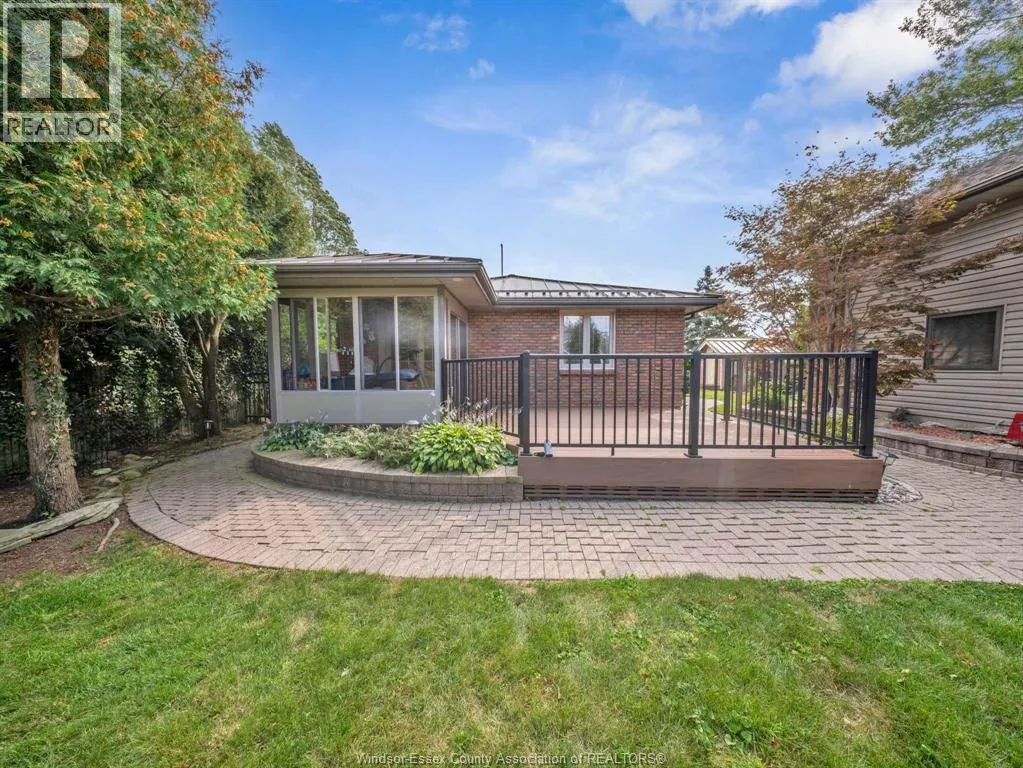 223 Lakewood DRIVE