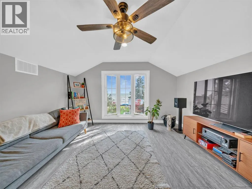 223 Lakewood DRIVE