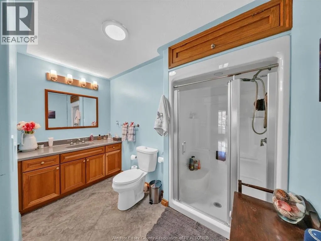 223 Lakewood DRIVE