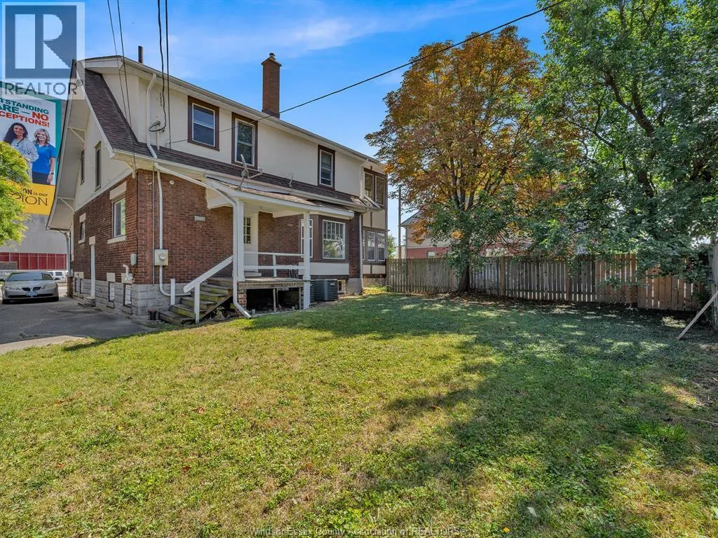 1069 OUELLETTE AVENUE