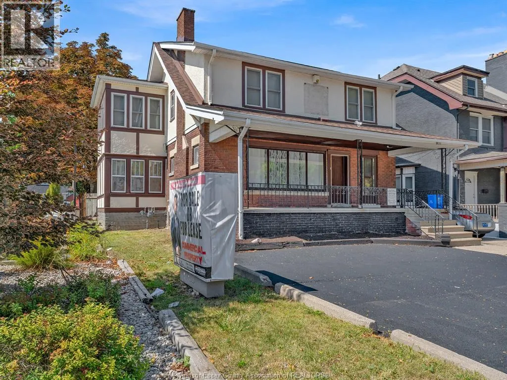 1069 OUELLETTE AVENUE