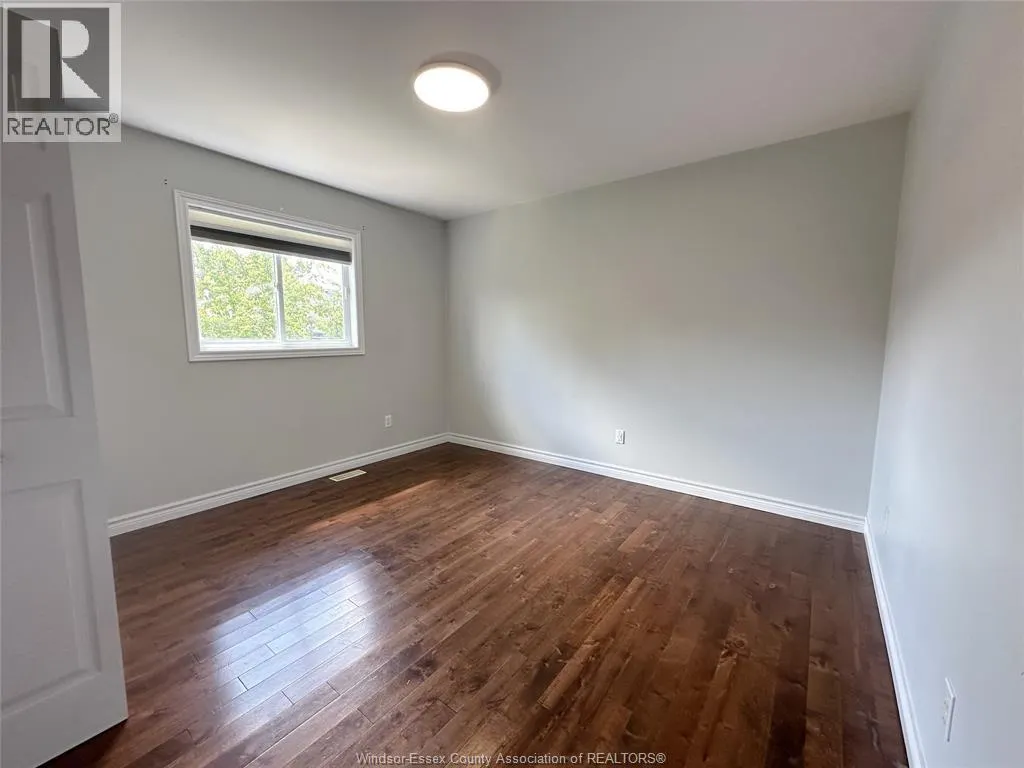 1530 OUTRAM AVENUE