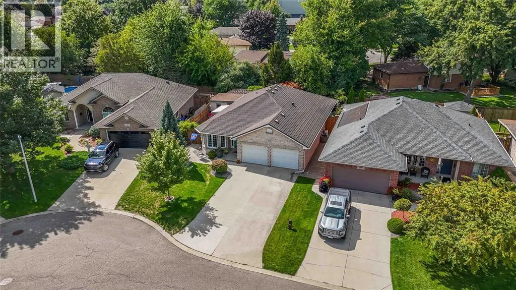 123 Cassandra BOULEVARD