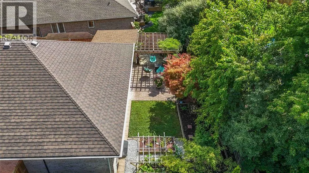 123 Cassandra BOULEVARD
