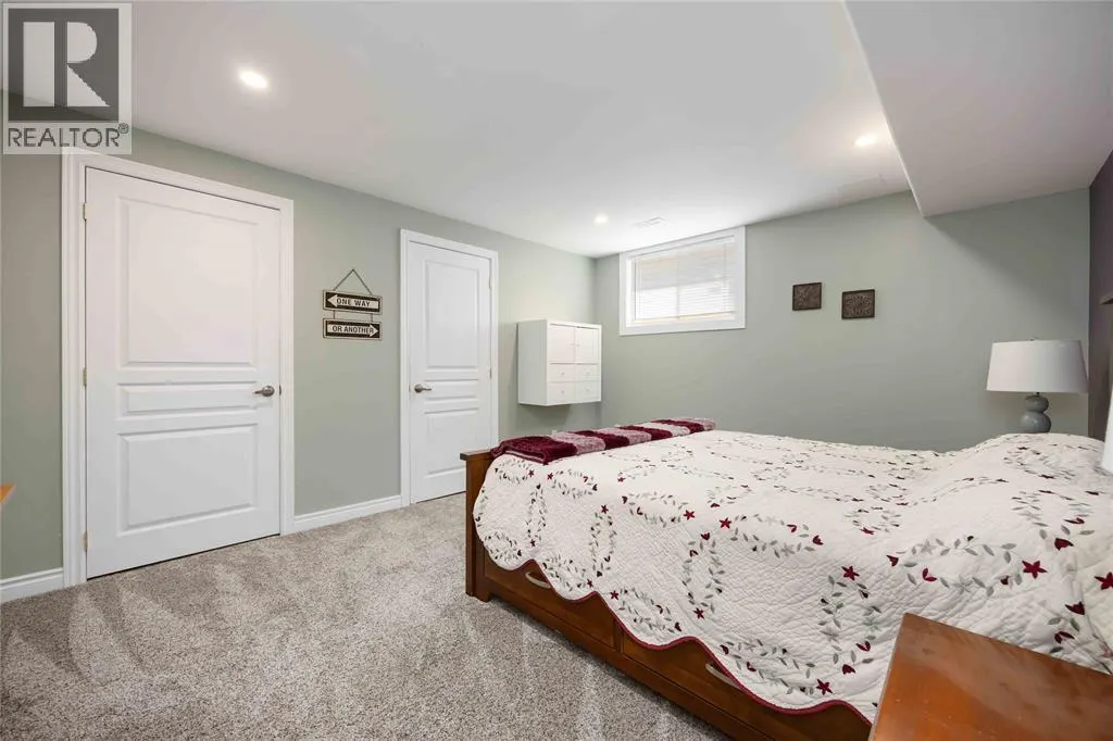 123 Cassandra BOULEVARD