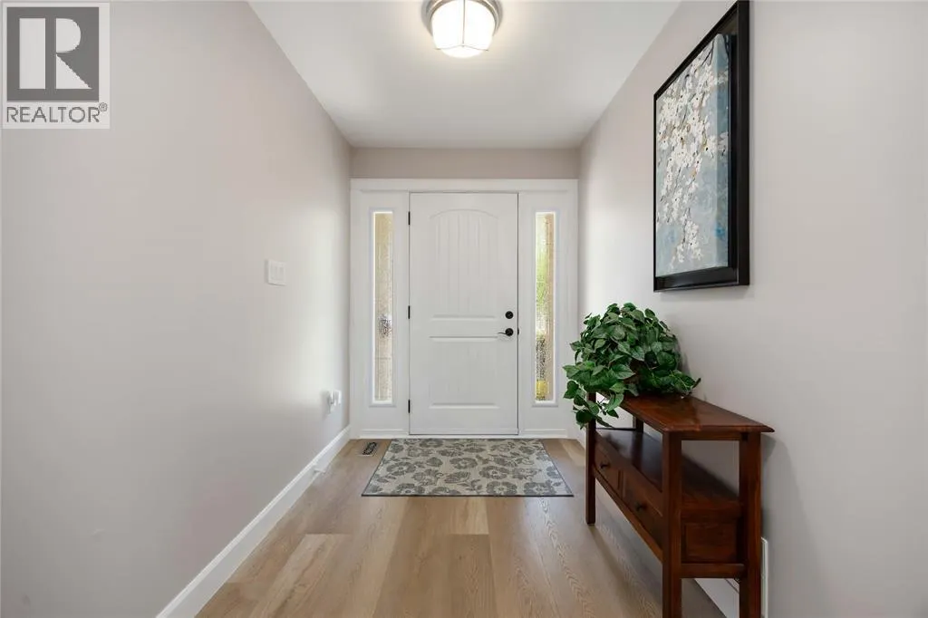 123 Cassandra BOULEVARD