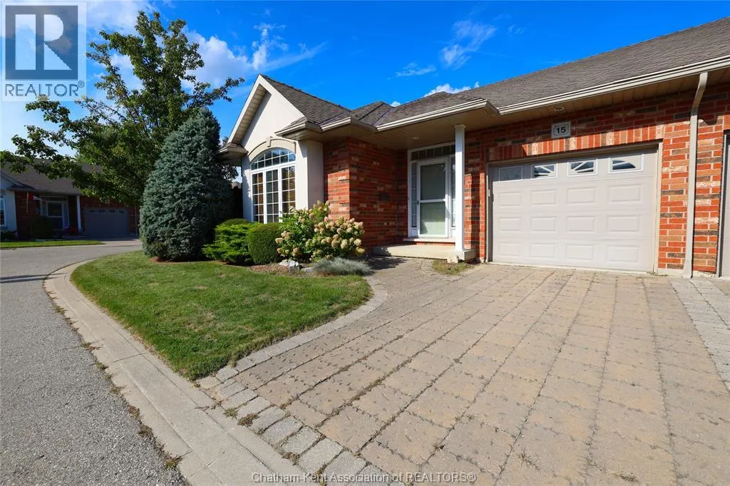15 Oakgrove LANE
