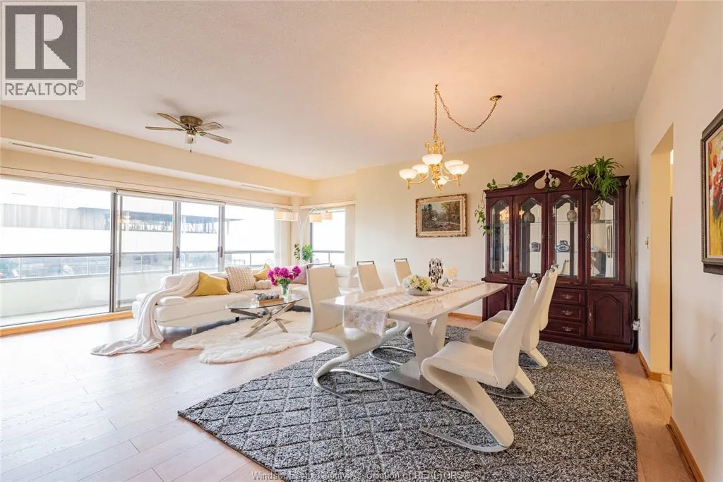 5151 RIVERSIDE Drive Unit# 905