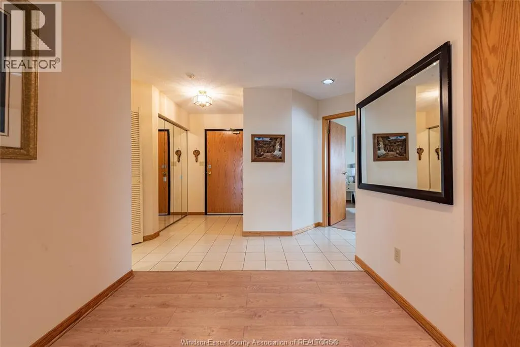 5151 RIVERSIDE Drive Unit# 905