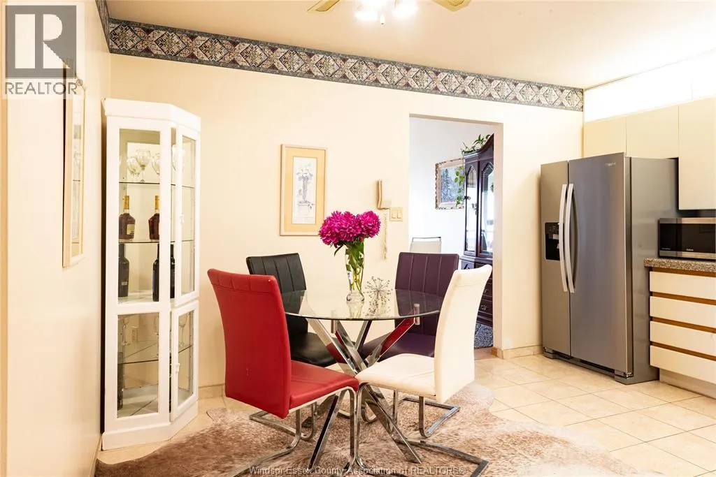 5151 RIVERSIDE Drive Unit# 905
