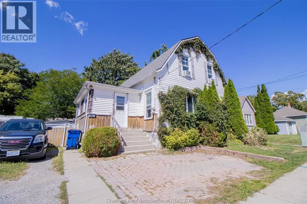 63 Spencer AVENUE