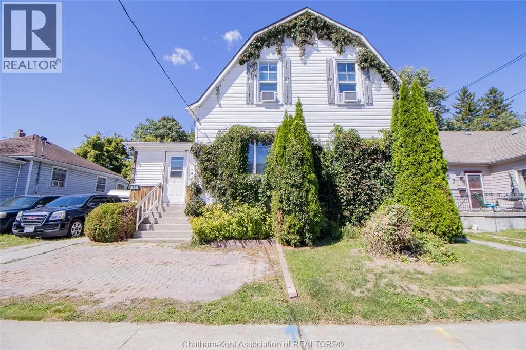 63 Spencer AVENUE