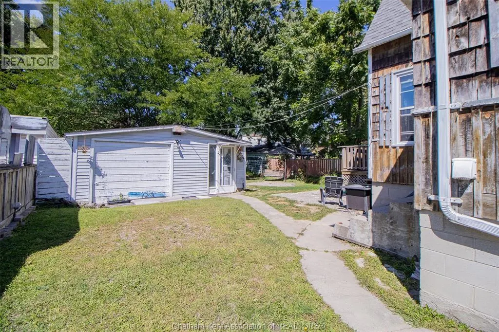 63 Spencer AVENUE
