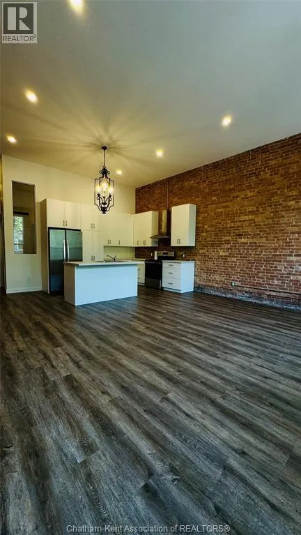 164 King STREET Unit# 201
