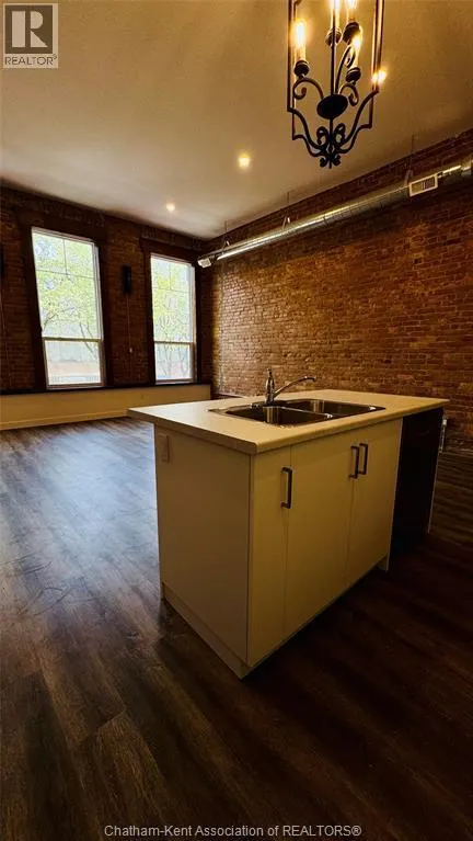 164 King STREET Unit# 201