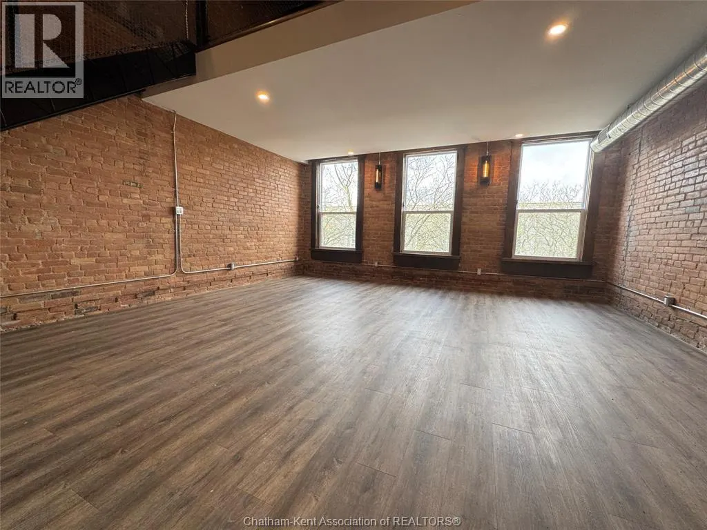 164 King STREET Unit# 301