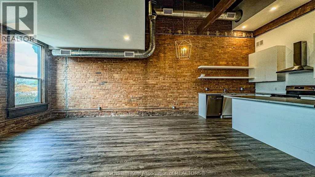 164 King STREET Unit# 301