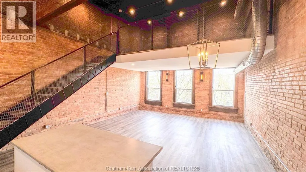 164 King STREET Unit# 301