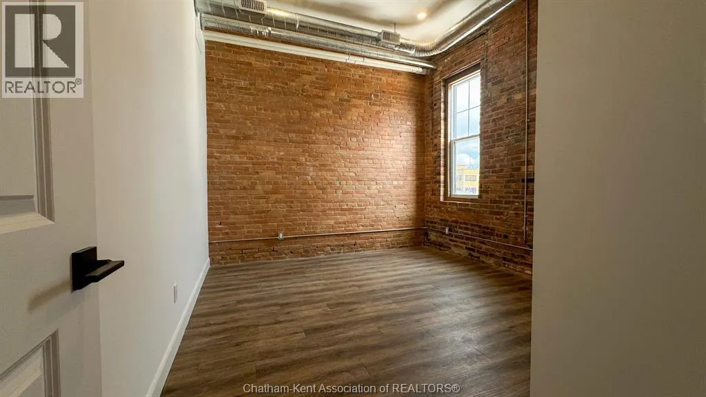 164 King STREET Unit# 301