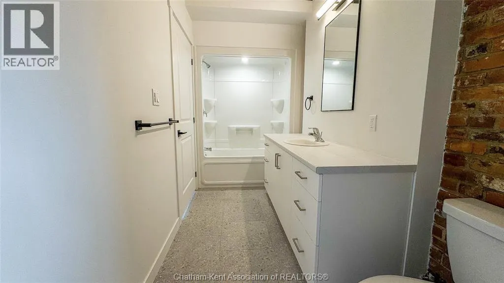 164 King STREET Unit# 202
