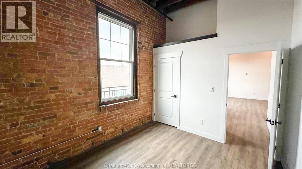 164 King STREET Unit# 202
