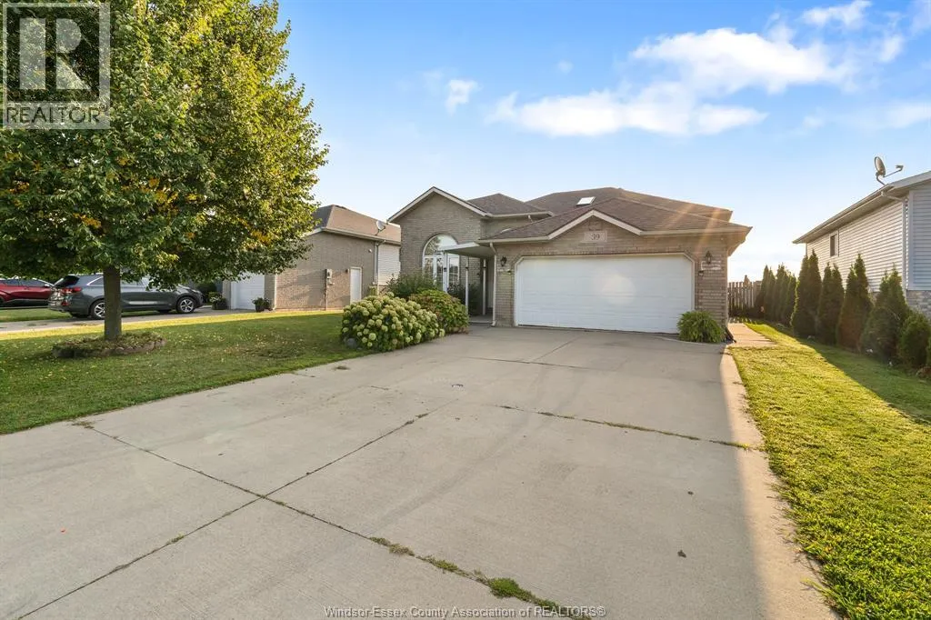 39 Sturgeon Meadows