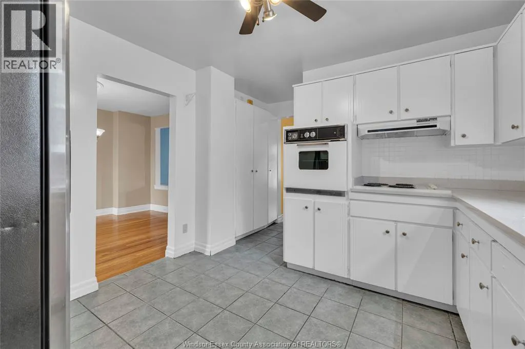 420 Hall AVENUE