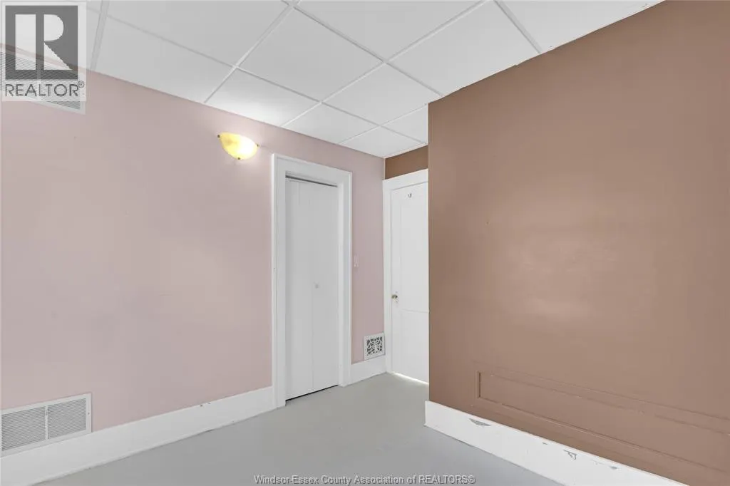 420 Hall AVENUE
