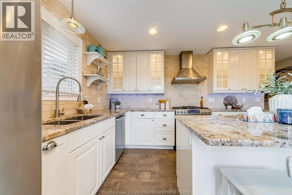 2590 WILDBERRY