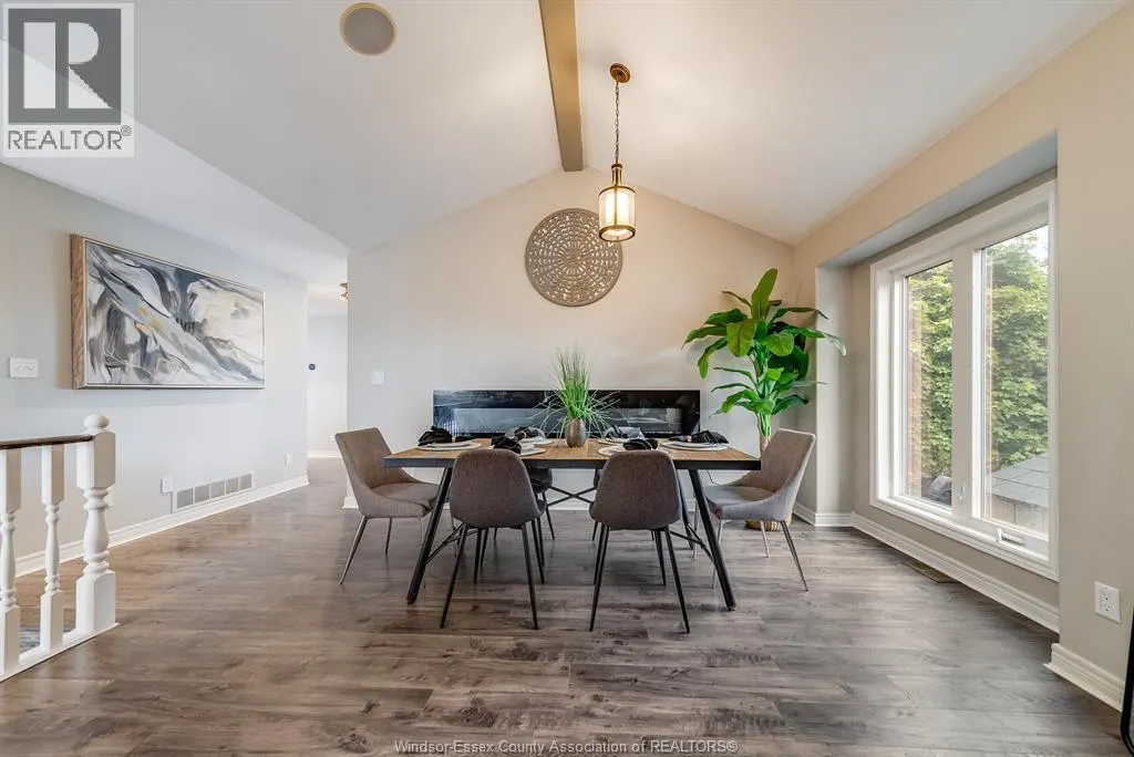2590 WILDBERRY