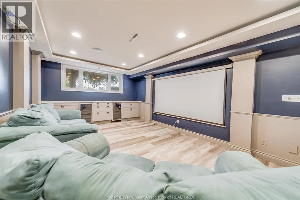 2590 WILDBERRY