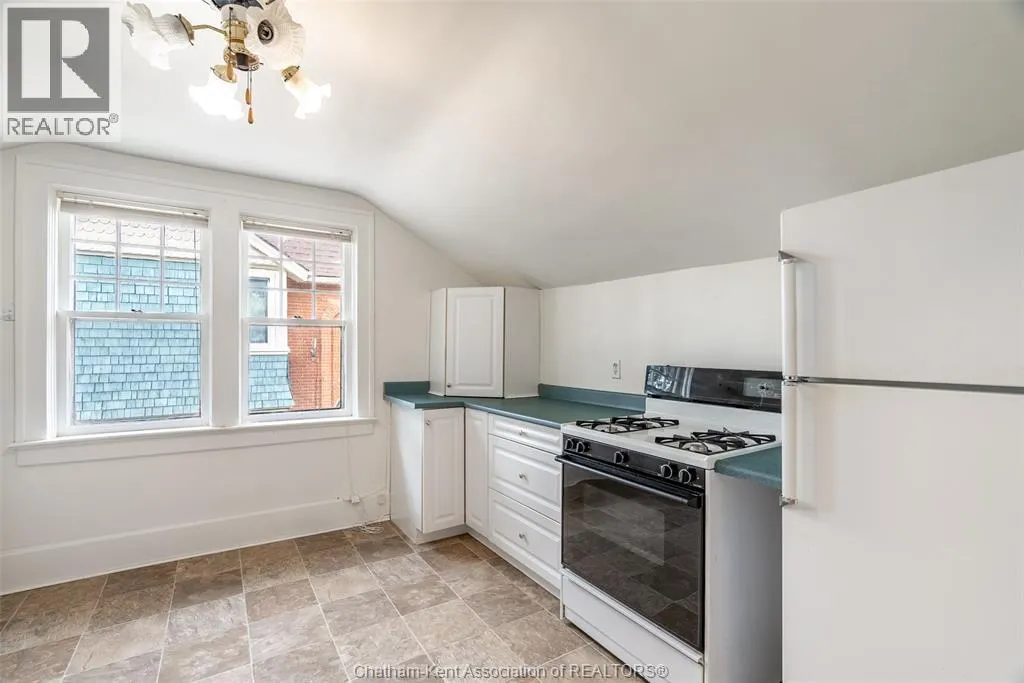 427 King STREET West