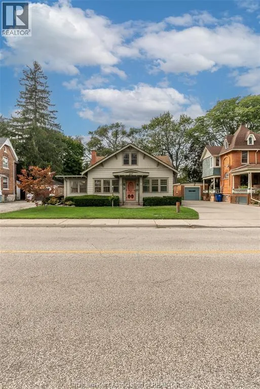 427 King STREET West