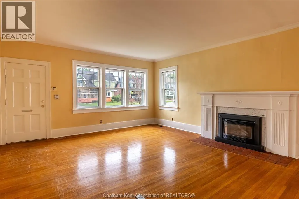 427 King STREET West